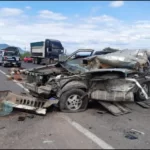 Vuelca camioneta hay un muerto y 24 heridos.